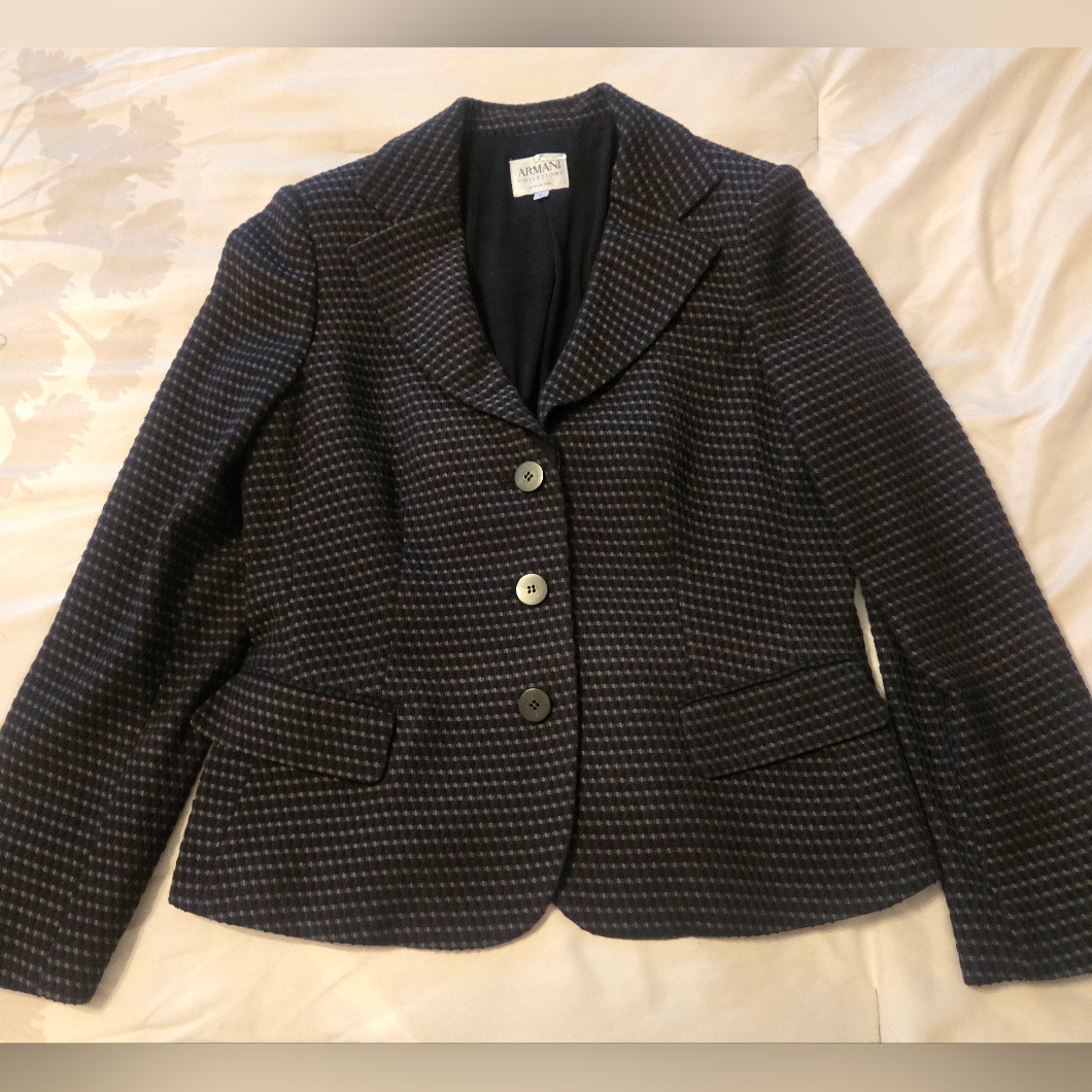 Armani Collezioni Women's Three Button Blazer Size 8 Black W/ Grey Checks